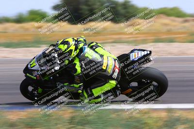 media/Apr-30-2023-CRA (Sun) [[020fcf5d43]]/Race 11-600 Expert Superbike/